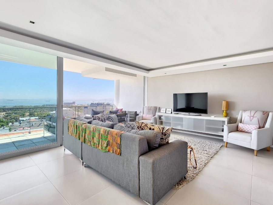 2 Bedroom Property for Sale in Green Point Western Cape